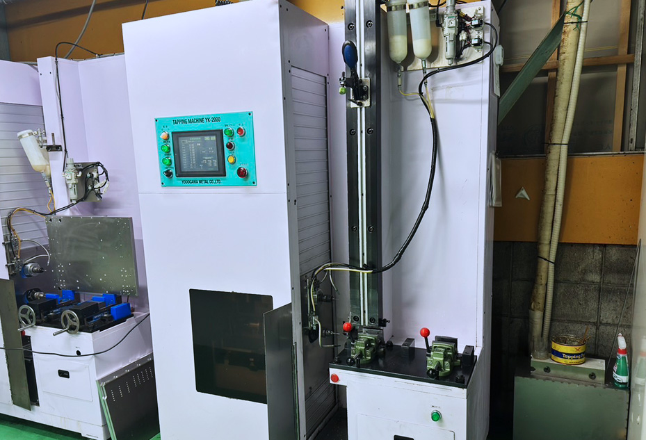 淀川金属製縦穴タッピングマシン